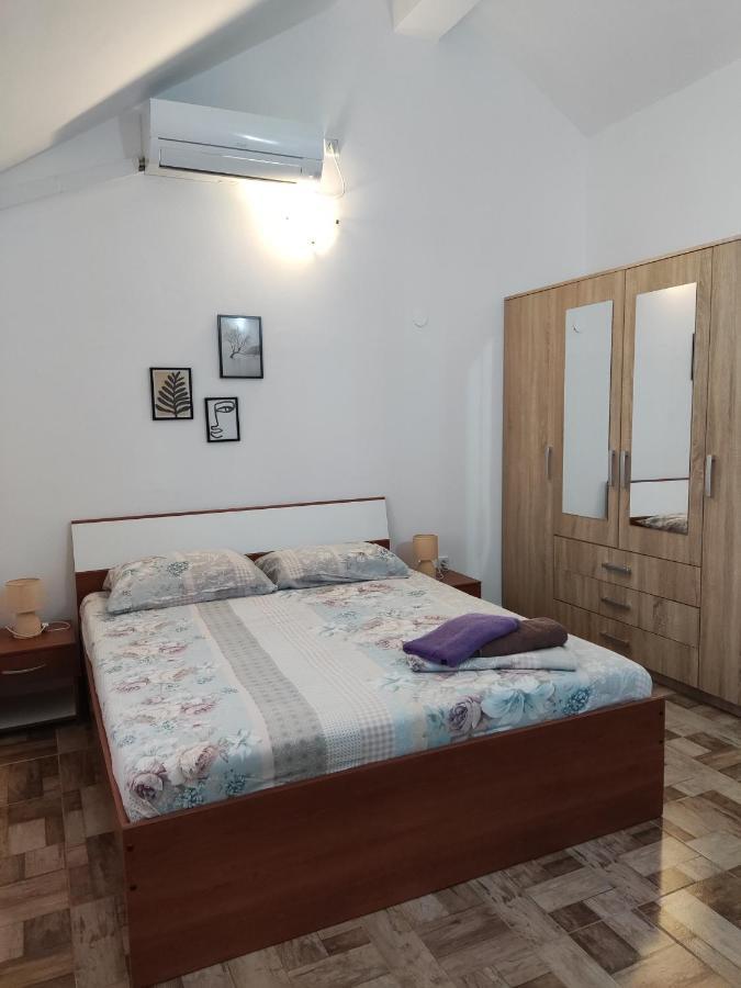 Apartments Sunce Lumbarda Exterior foto